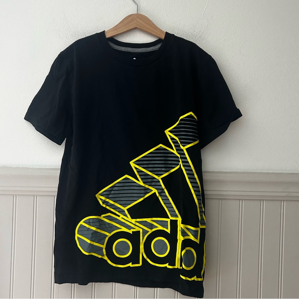 Adidas Boys Medium 10-12 Black Neon Graphic Tee Short Sleeve Cotton T-Shirt